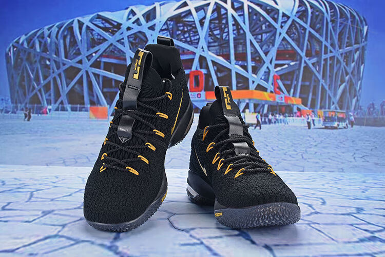 中国专卖官方詹姆斯15代篮球鞋男女运动跑步球鞋学生耐磨减震水泥地