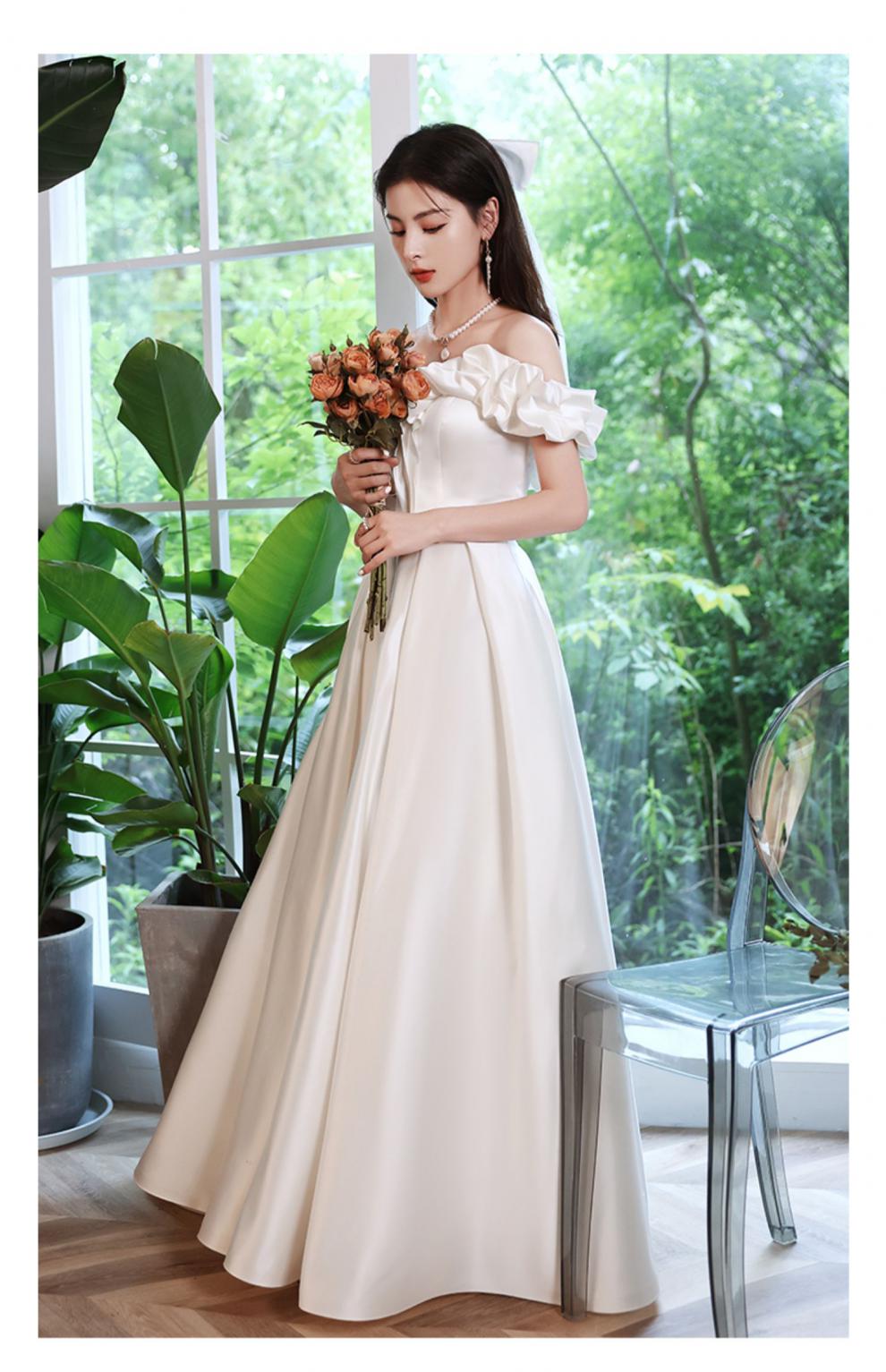 拉夏贝尔homme高端法式轻婚纱晚礼服2022女新款新娘白色领证订婚裙