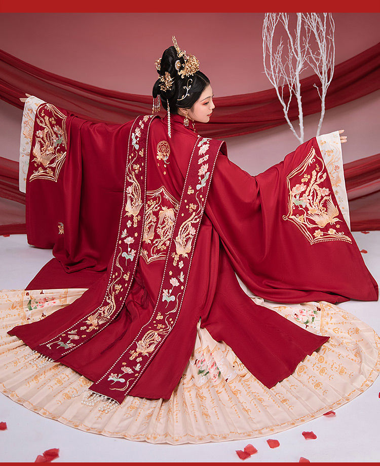 明制婚服凤台曲 凤求凰 花嫁明制合领汉服立领衫对襟齐腰霞帔重工刺绣