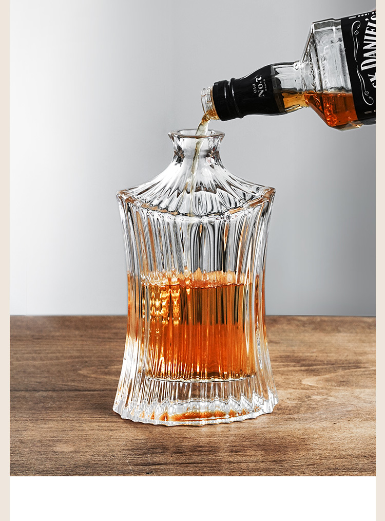 捷克进口水晶玻璃威士忌酒瓶带盖酒樽家用酒壶醒酒器分酒器高端奥坎