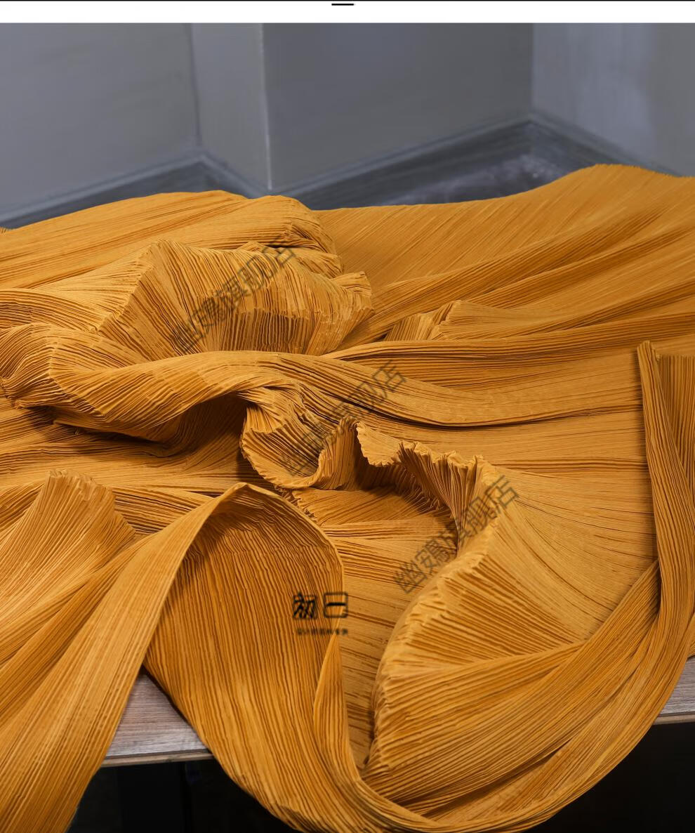 布料肌理褶皱压褶肌理画百褶手工diy背景装饰版画初一设计师面料白色