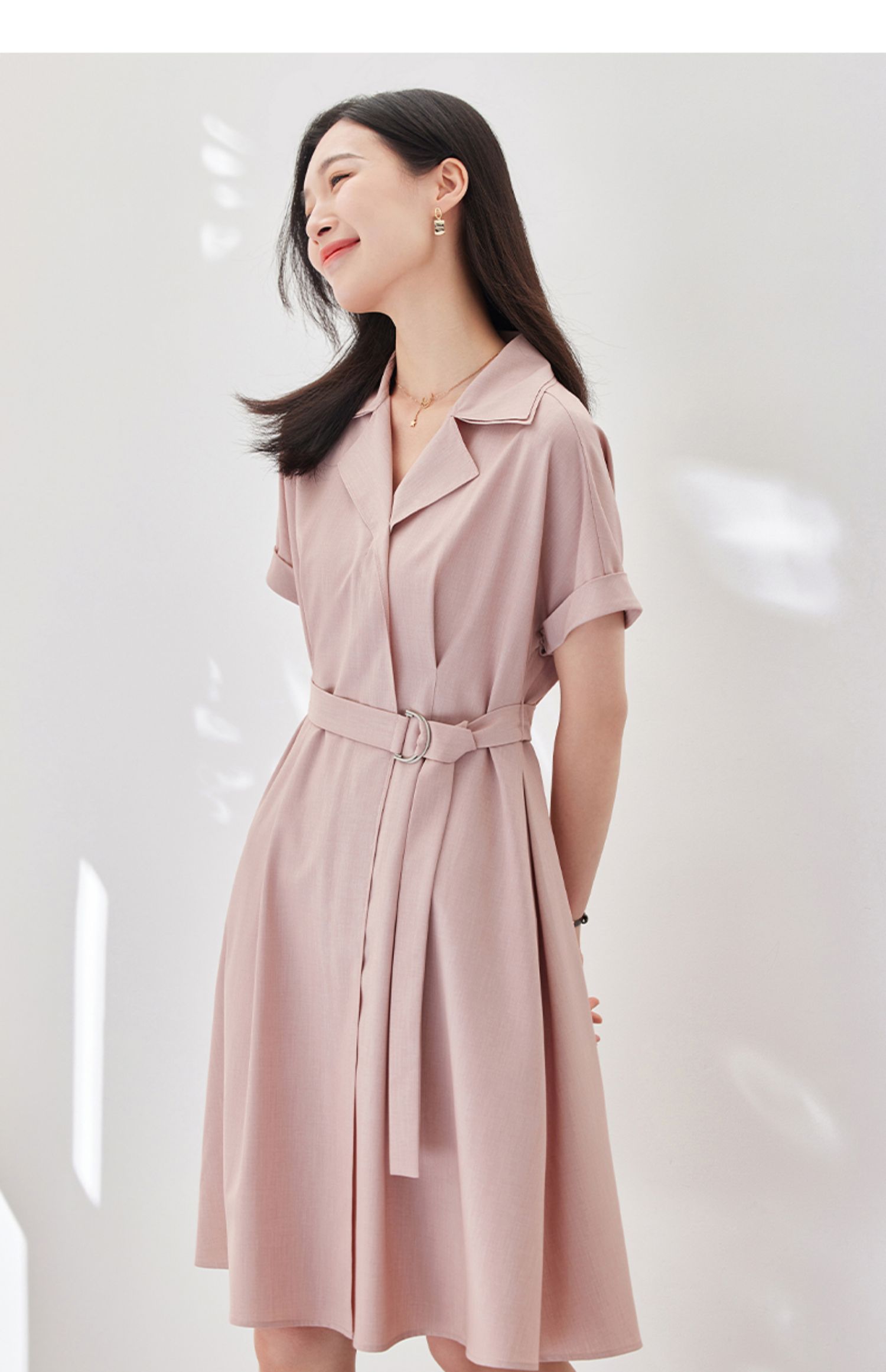 2022夏新品osa欧莎知性优雅粉色西装裙女夏季2022年新款收腰短袖衬衫