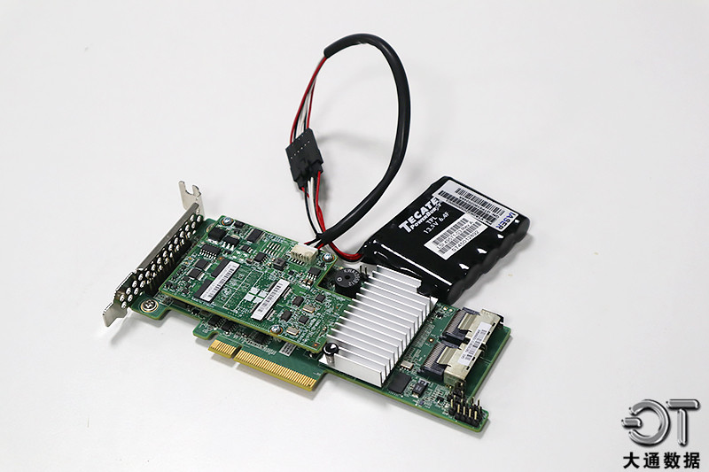 lsi 9271-8i 阵列卡raid卡6gb sata/sas 1gb缓存yzca-00269 阵列卡 1g