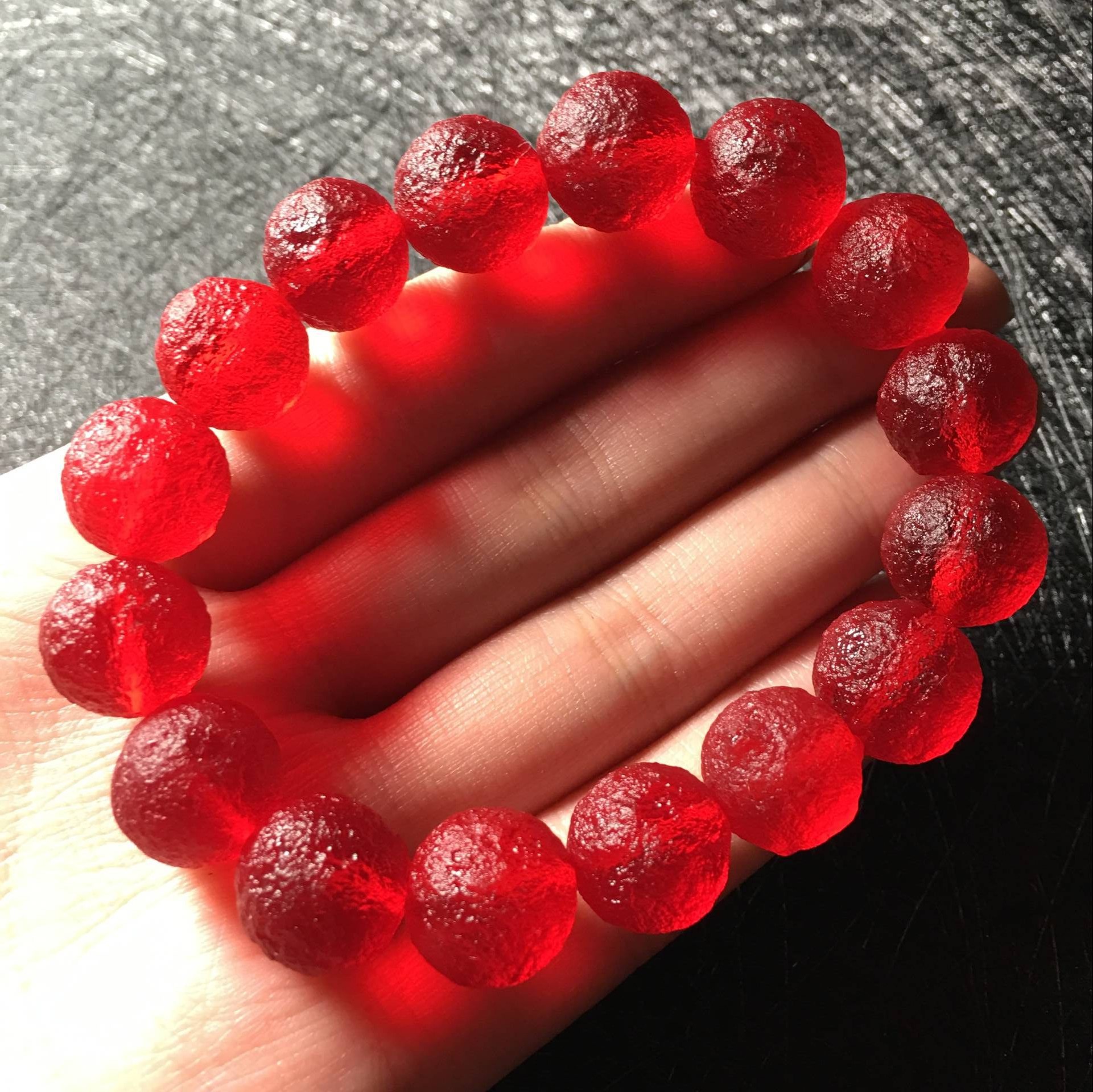 香港荟隆专柜63 韩国钰专柜原色库尔勒血陨石手串玻璃陨石红陨石