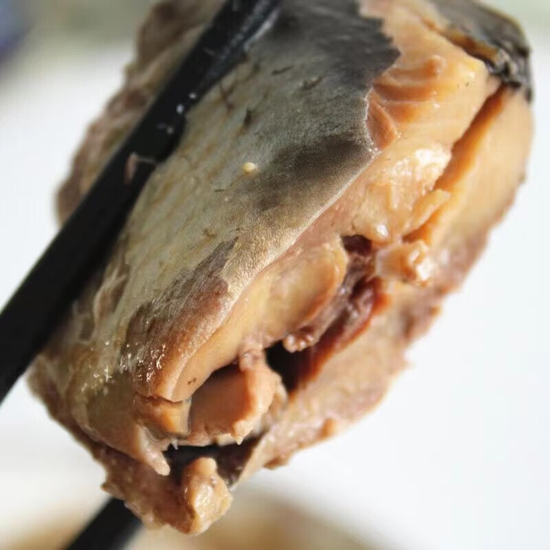 俄罗斯鲱鱼罐头特臭瑞典原装恶搞臭罐头鱼肉极挑同款超臭网红臭鲱鱼