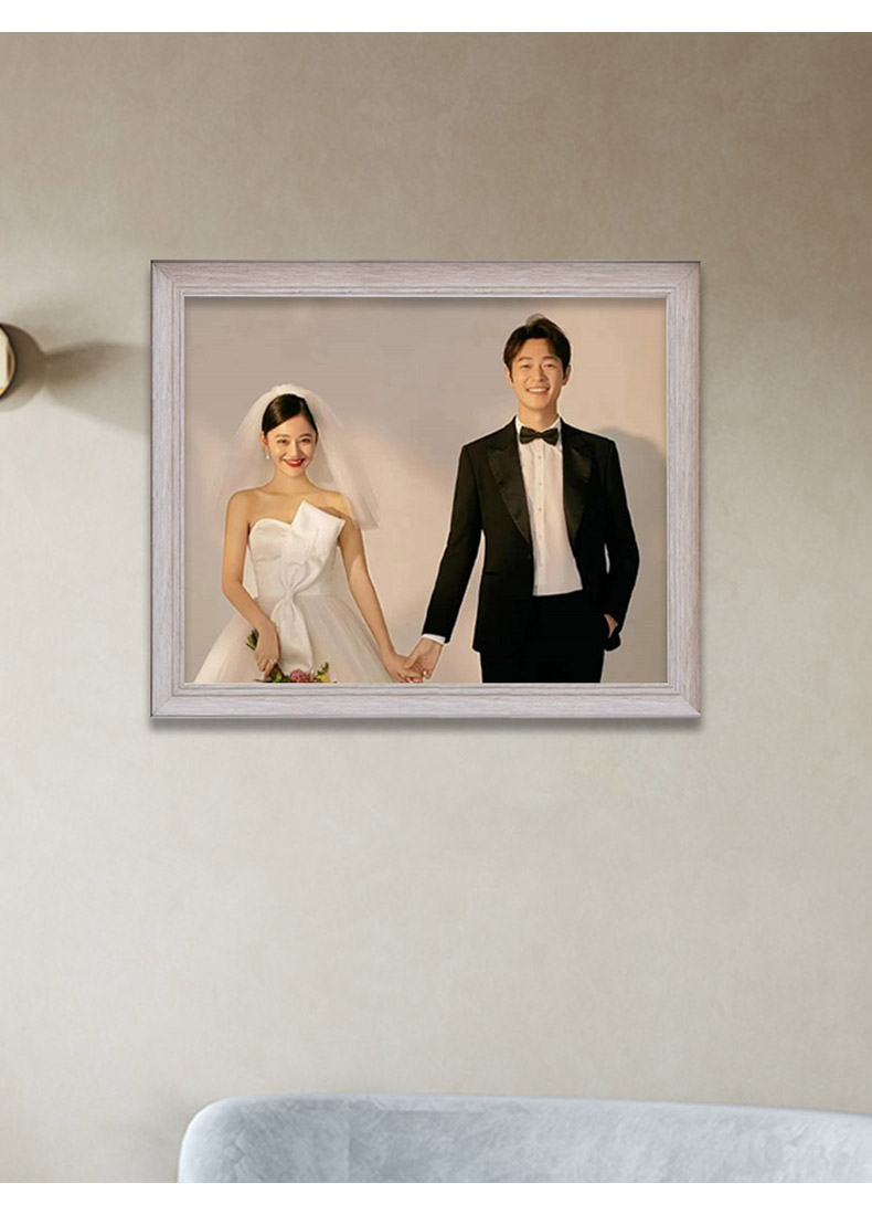 卧室结婚照挂法图片