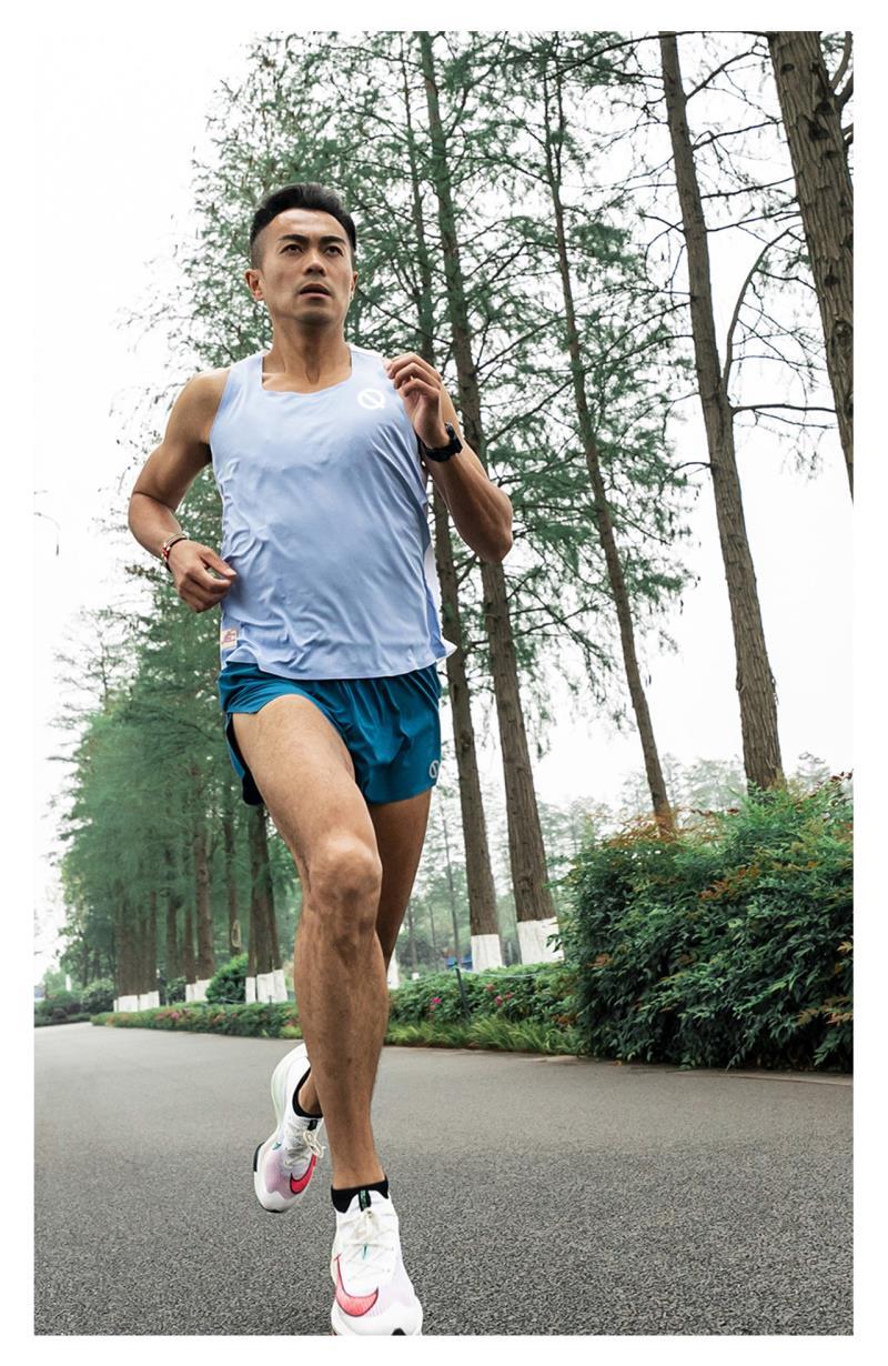 qinkung轻功 男款无袖竞技跑步男生背心轻薄透气速干纯色坎肩夏季