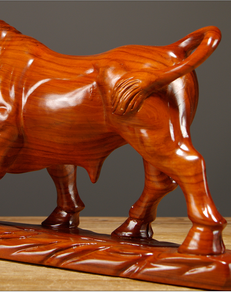 唐砖花梨木雕刻牛摆件牛气冲天家居办公室装饰工艺品公司店铺开业礼