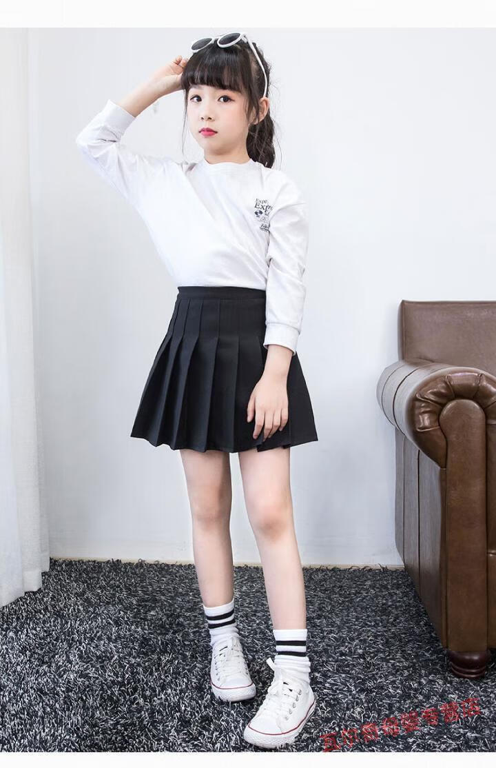 efab614c4c9242de.jpg' style=