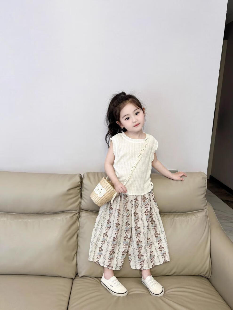 709d2c9a7c0b2e28.jpg' style=