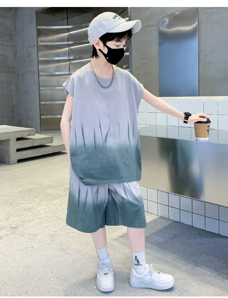 b7aeb68bc3a59454.jpg' style=