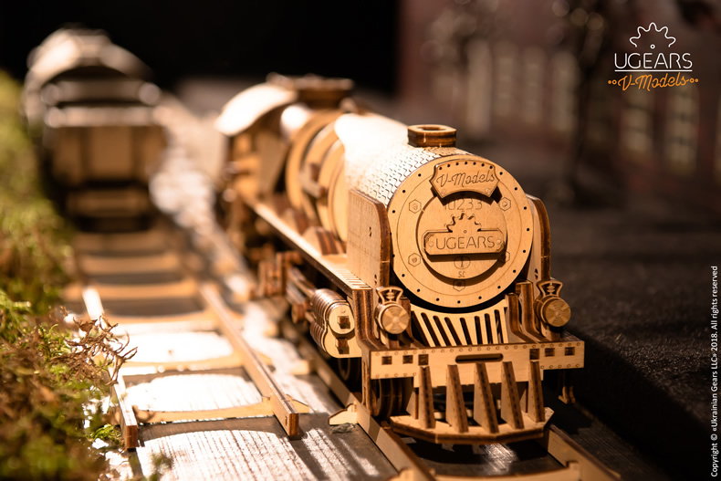乌克兰ugears木质机械传动模型 二代火车V-Express蒸汽火车