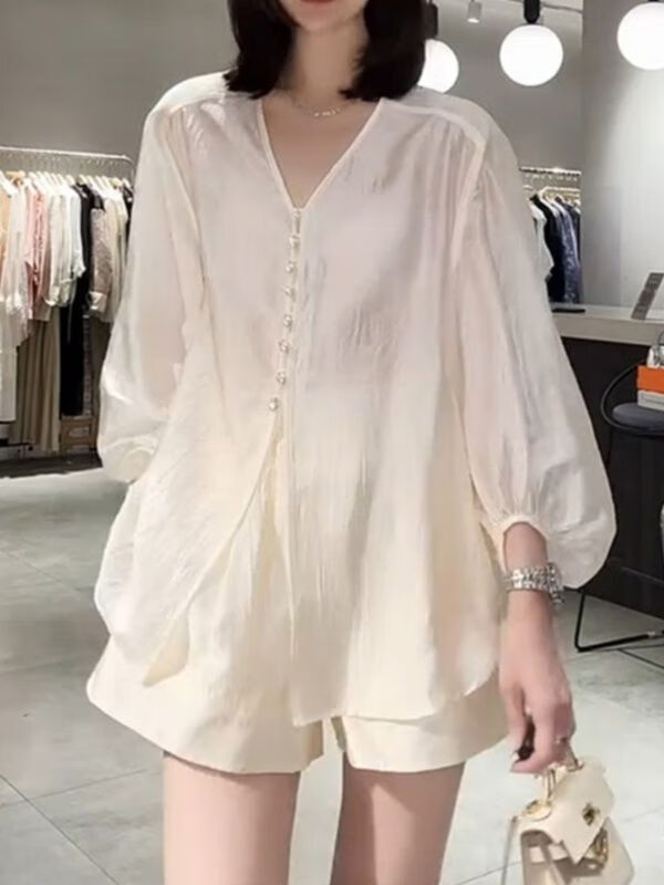 1ba2ea559e75f3e8.jpg' style=