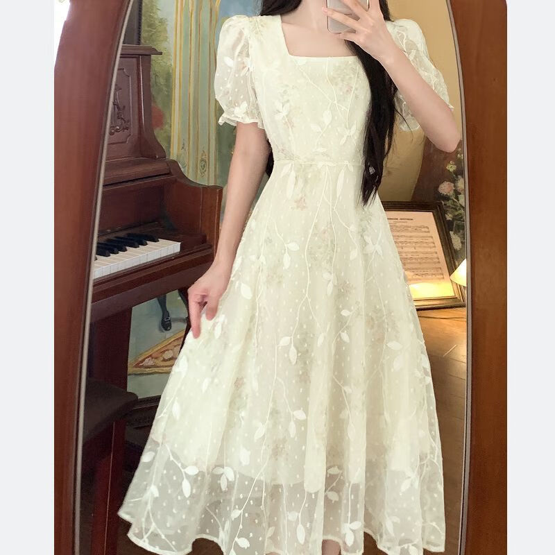 68772c7df8f9b54f.jpg' style=