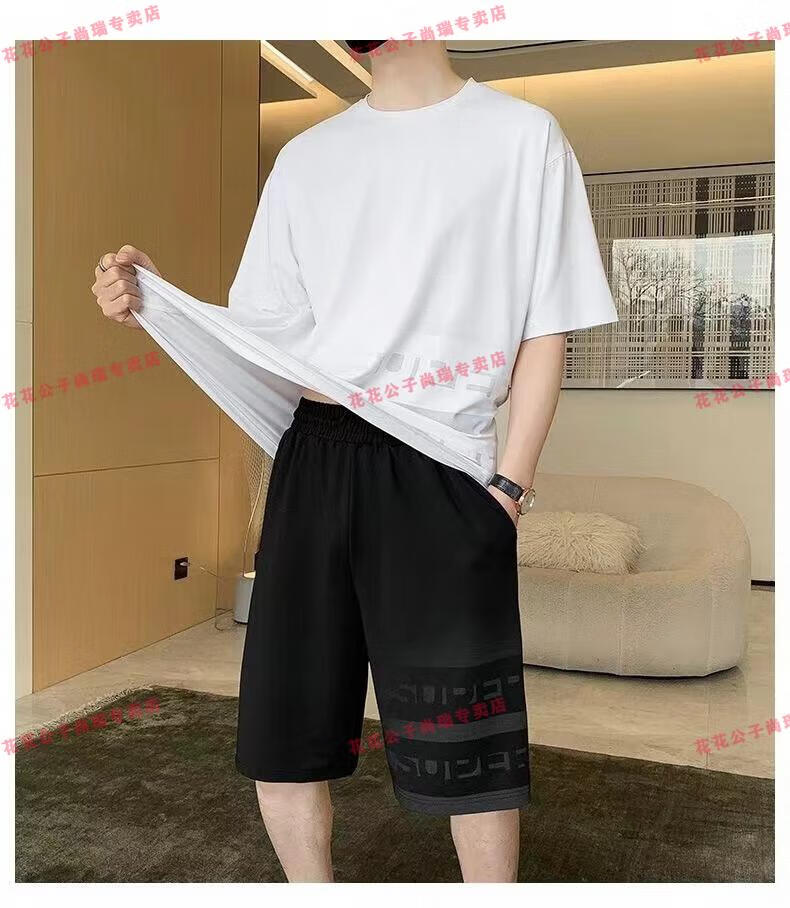 c907d5eef756910b.jpg' style=