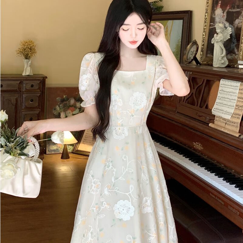 7fde654dafa24f54.jpg' style=