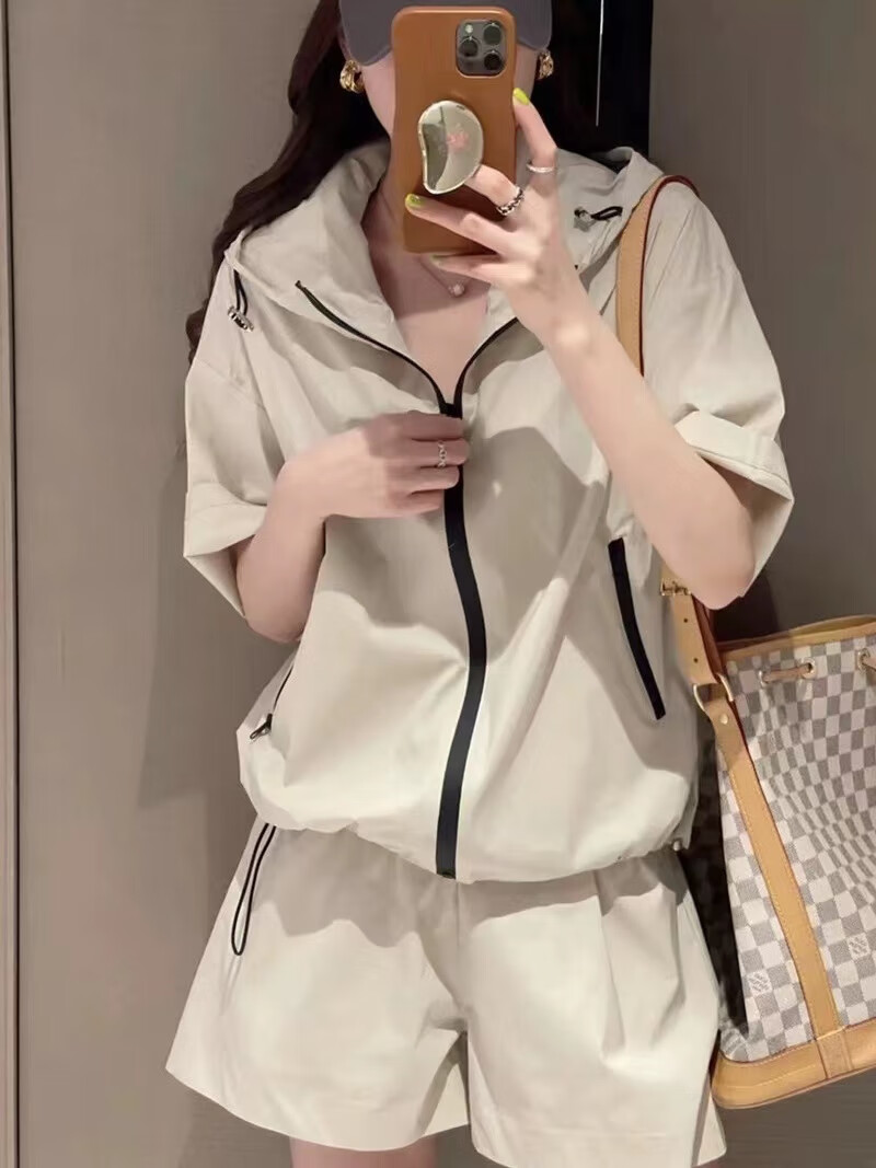 d6303209e3d7b79b.jpg