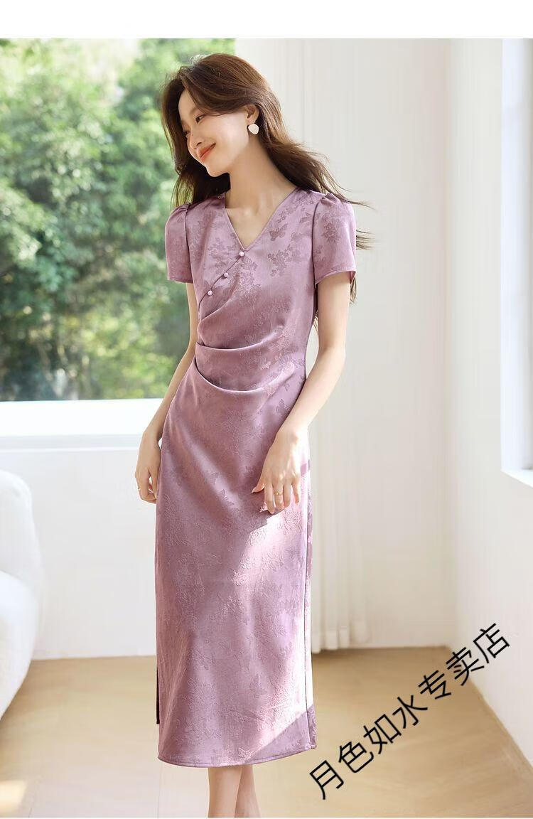 4aeff8a95101d47c.jpg' style=