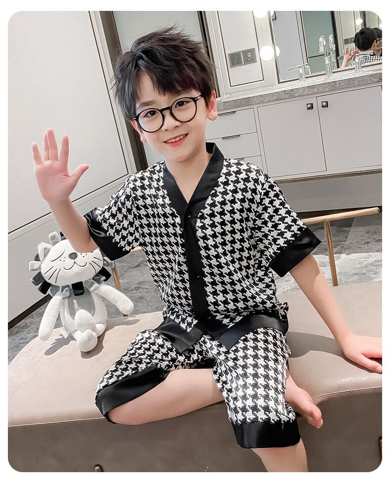 a36631b81c10678a.jpg' style=
