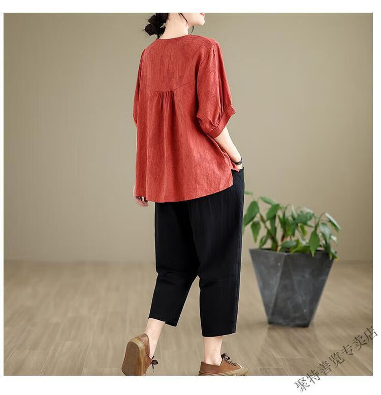 409729baf479983b.jpg' style=