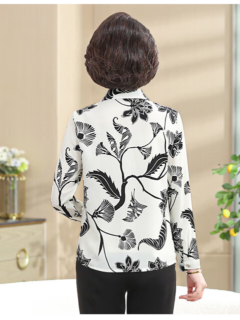 c2b553c1fa3222b1.jpg' style=