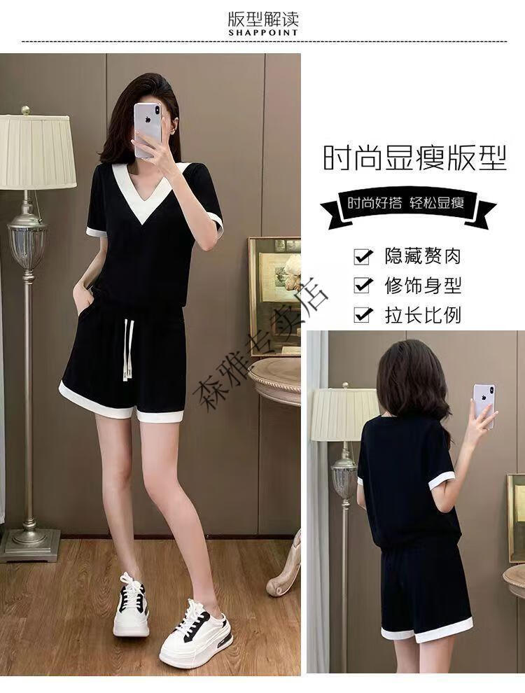 4bc08677f0901677.jpg' style=