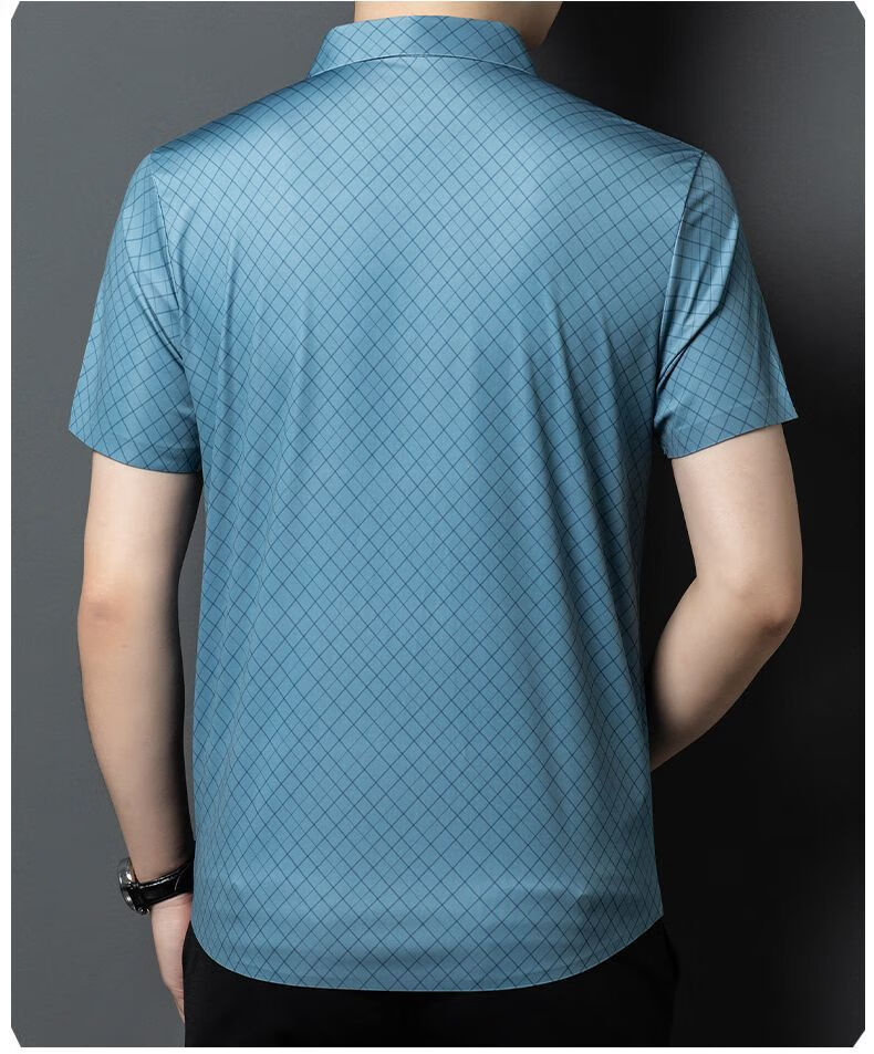 f66cac20eac40672.jpg' style=