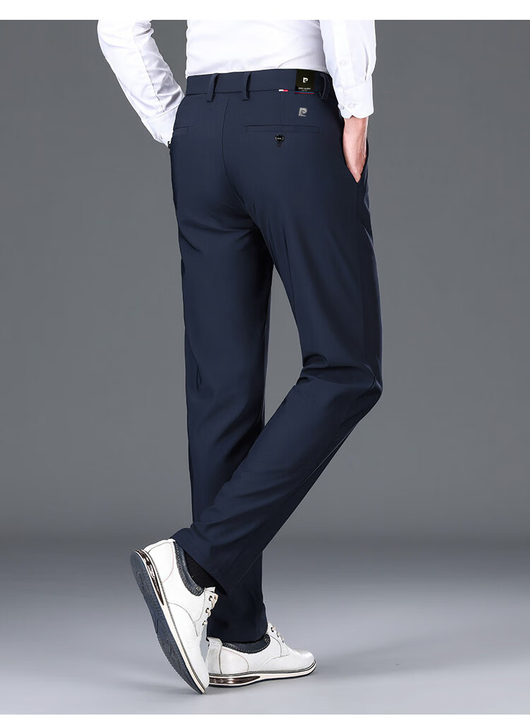 b0531edfaceffd12.jpg' style=