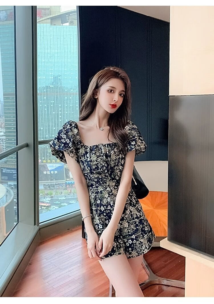 174e56b0b14fcb74.jpg' style=