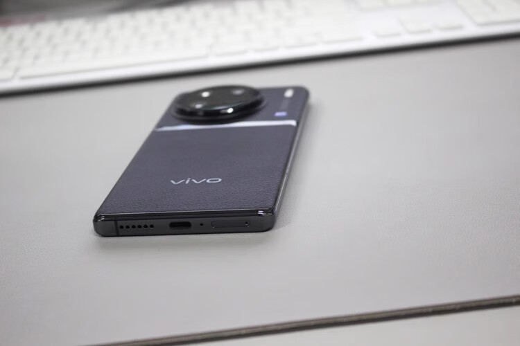 cfce89014ba81ee7.jpg' style=