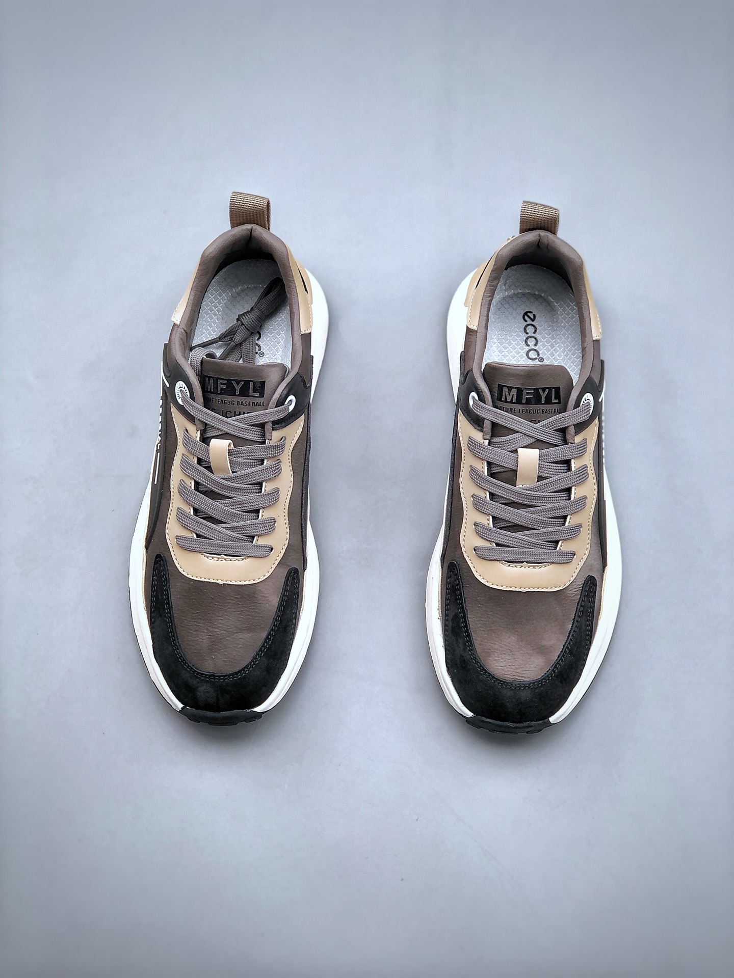 ecco爱步2022新款男鞋春夏季休闲运动户外拼色跑步小白鞋 款式1 42