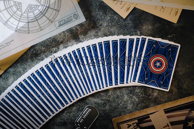 钢铁侠第三代扑克牌 开扇发光花切收藏创意高颜值扑克牌美国队长