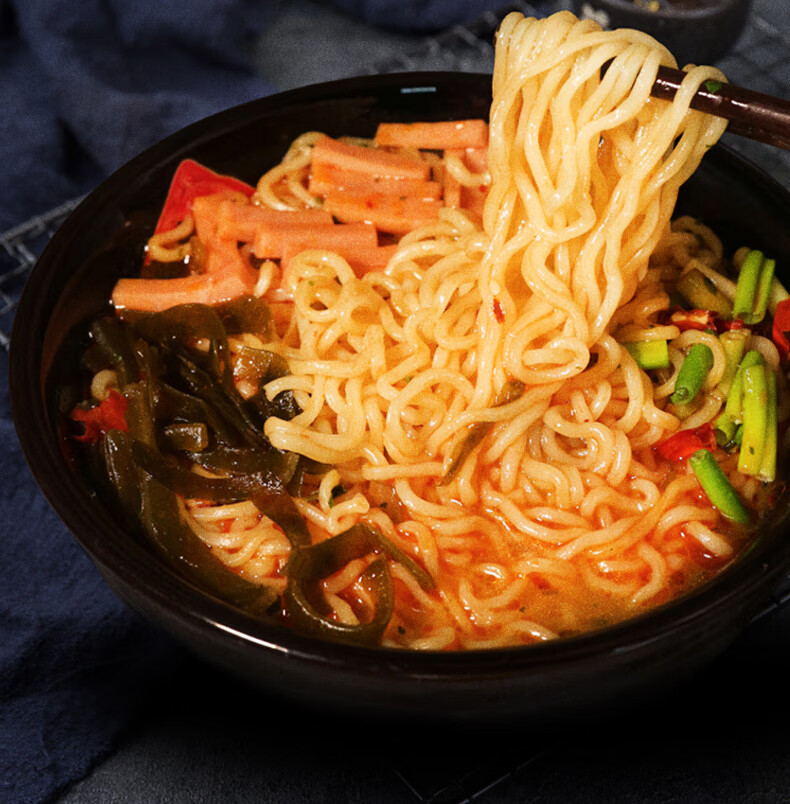 5折 地道麻辣香锅方便面整箱装免煮泡面袋装麻辣味夜宵速食品 10包】