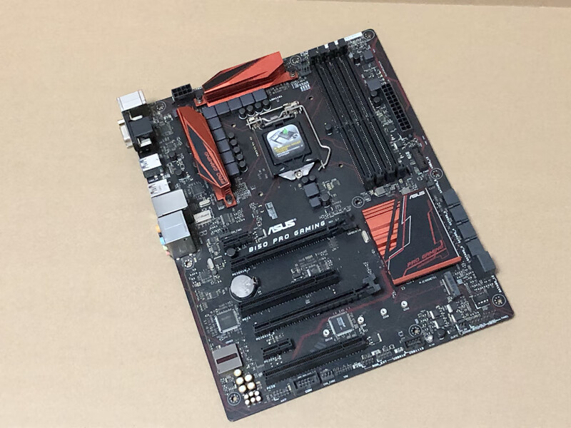 华硕 prime b250m-plus -a主板b250 四通道支持i5 7400 750 绿色