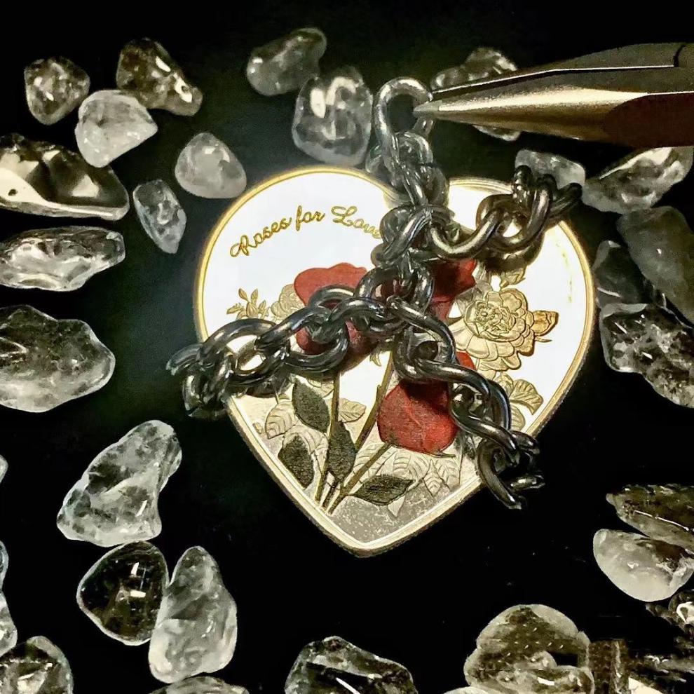 七夕情人节送女友礼物生日表白纪念章 银色玫瑰纪念币项链【送教程】