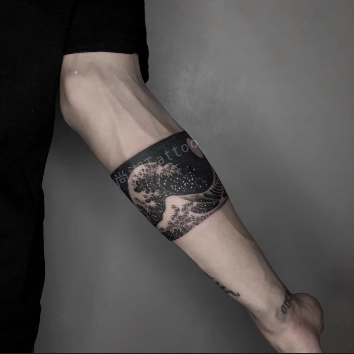 (法黛姗)草本果汁纹身贴花臂半臂黑臂男女 黑臂防水不反光【图片 价格