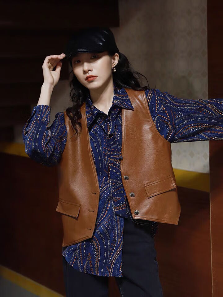 檀典皮马甲女春秋外穿2021年新品复古时尚宽松pu短款棕色春季外搭上衣