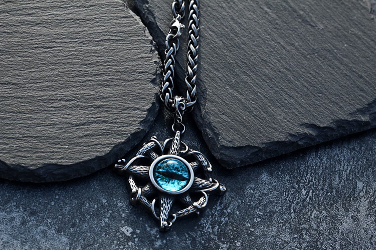 liyan 复古上帝之眼十字架吊坠男士个性潮人钛钢项链嘻哈学生毛衣链