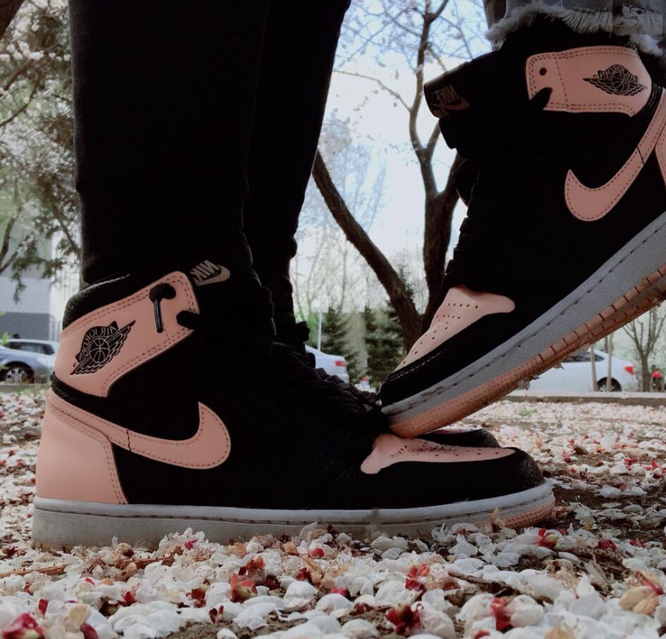 耐尅新款aj1 脏粉果冻黑粉脚趾女神粉 乔1板鞋 高帮运动鞋555088-081