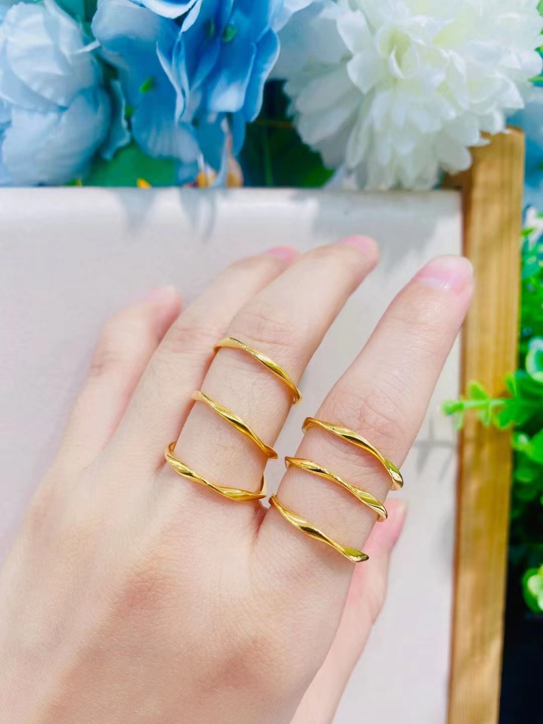 老凤祥同款 莫比乌斯环情侣对戒5g黄金戒指999足金素戒叠戴送女友礼物