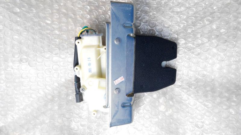 适配荣威550 350名爵mg3后备箱锁块行李箱后尾门锁块中控锁闭锁器 新