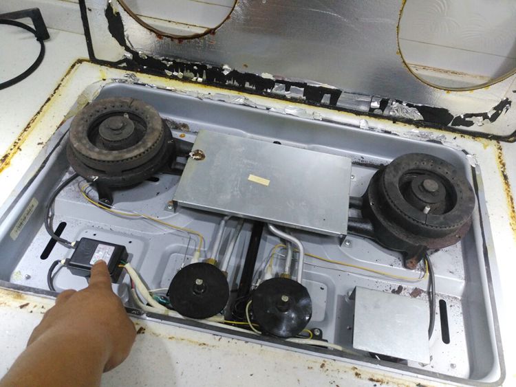 适用于老板燃气灶点火总成阀体7a01 7g11 6g21 7g02 9b13 7b13配件 单