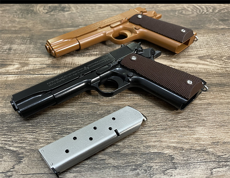 05绍尔m1911仿真大号合金手抢男孩玩具枪不可发射 银色 三弹夹【15弹