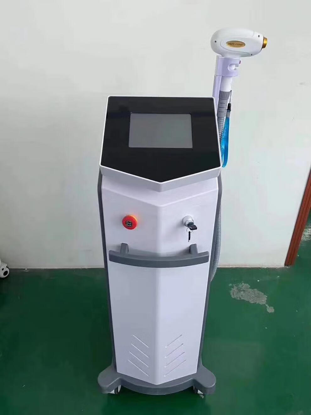 808nm激光脱毛仪 辅助嫩肤淡痘多功能脱毛仪全身脱毛美容院用 白色