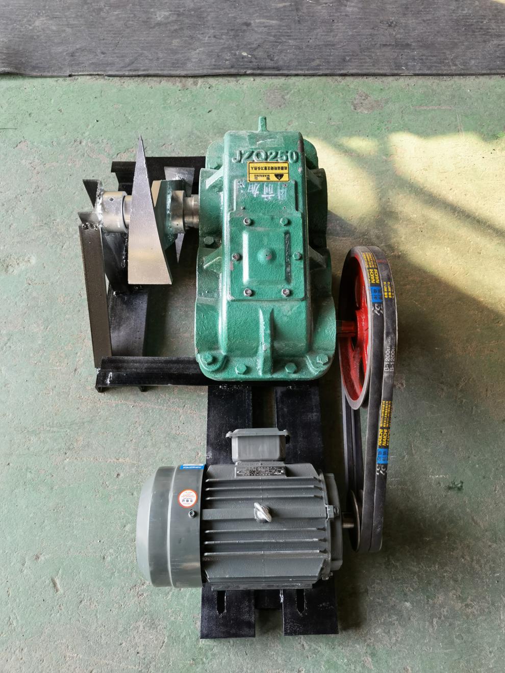 劈柴神器劈柴机专用家用农村电动机劈柴机自动劈柴减速机200型