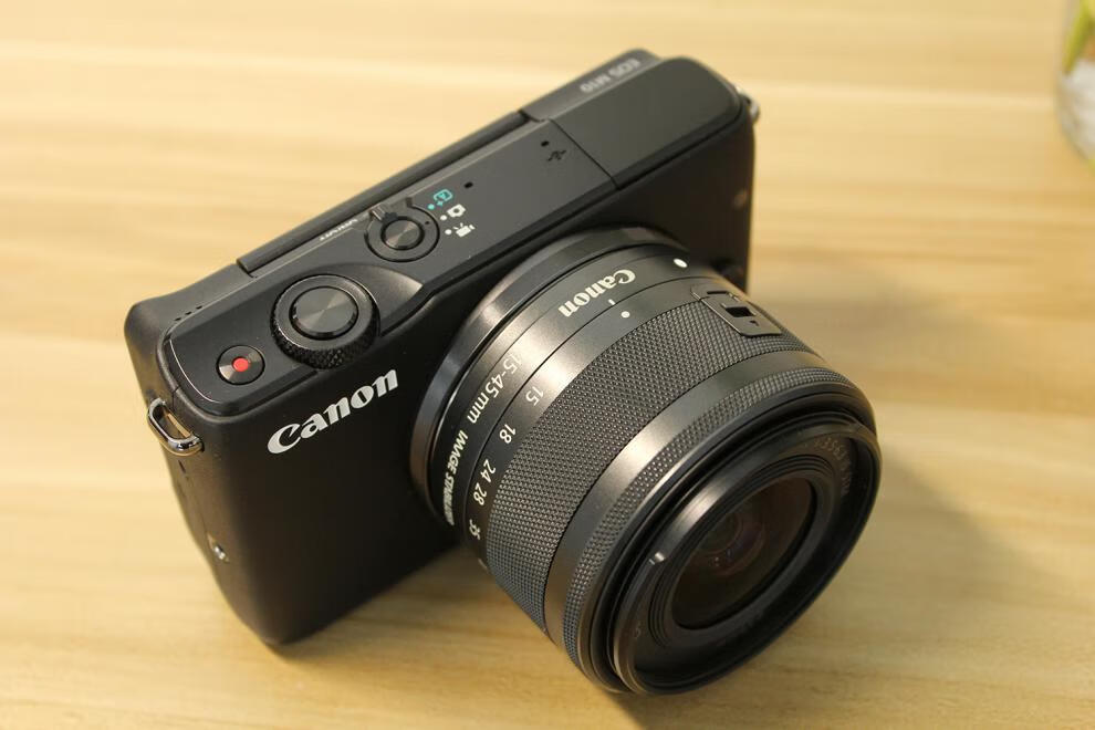 佳能(glad) eos m10 m100 m200 m2 m1 15-45 二手套机美颜微单数码 90