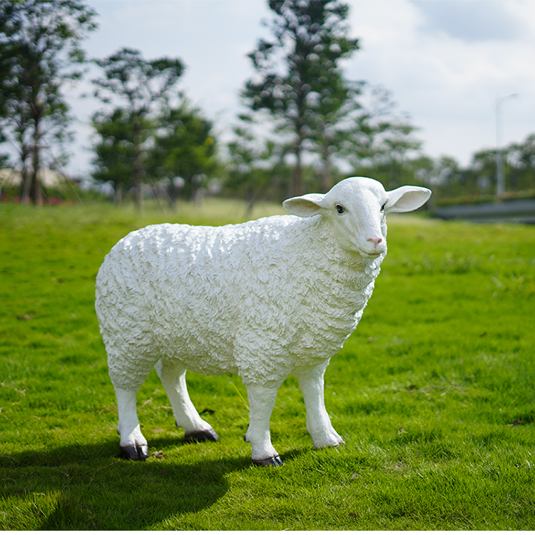 仿真玻璃钢小绵羊模型雕塑花园农场动物山羊园林景观装饰草坪摆件 湖