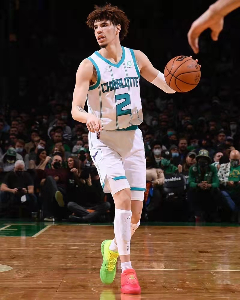 拉梅洛鲍尔三球一代mb01鸳鸯全中实战减震耐磨透气篮球鞋男 三球黑兰