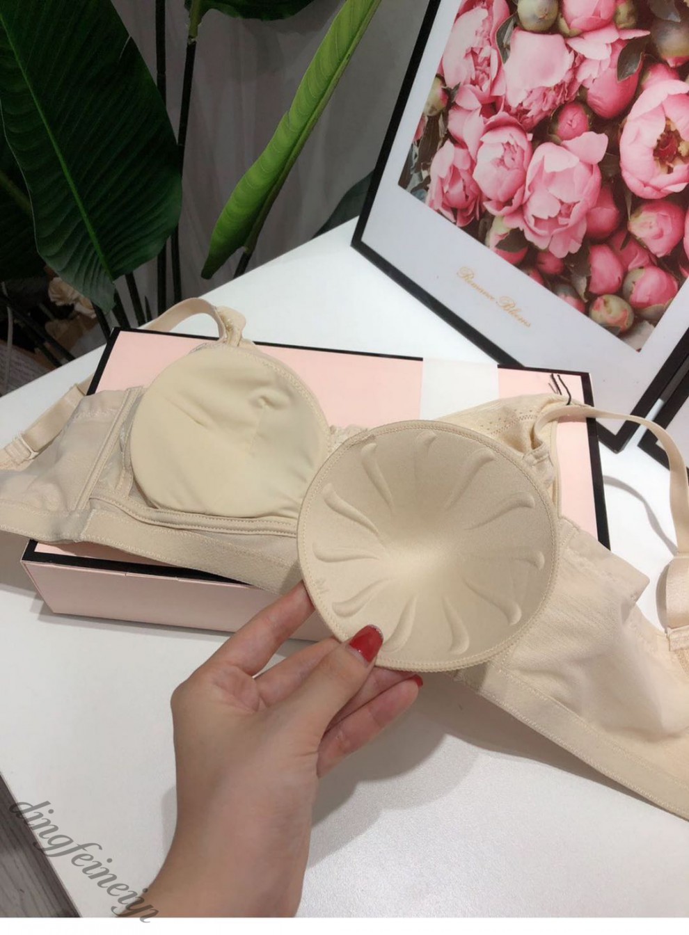 黑天鹅文胸内衣全养护塑型小胸聚拢收副乳薄款胸罩 全养护肤色 70/32