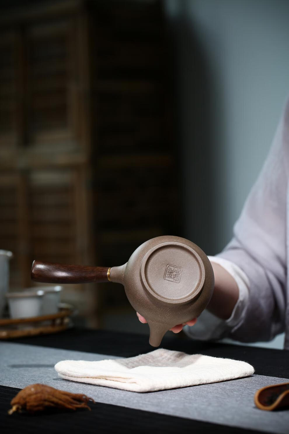 唐羽壶 宜兴品质紫砂壶原矿紫泥唐羽泡茶壶具侧把横把木柄家用 木柄唐